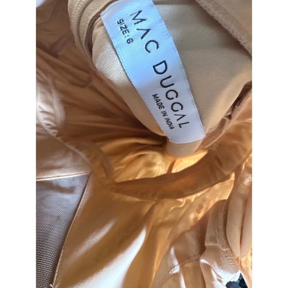 Mac Duggal Sequin Plunge Neck Maxi Evening Gown in Sunset NEW Size 6 - Picture 9 of 16